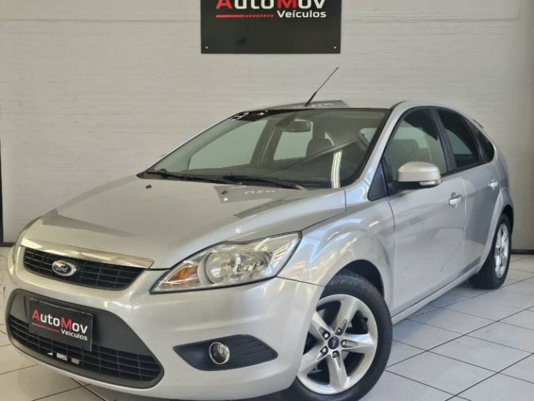 FORD - FOCUS - 2013/2013 - Prata - R$ 42.900,00