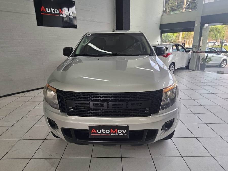 FORD - RANGER - 2014/2014 - Prata - R$ 96.900,00