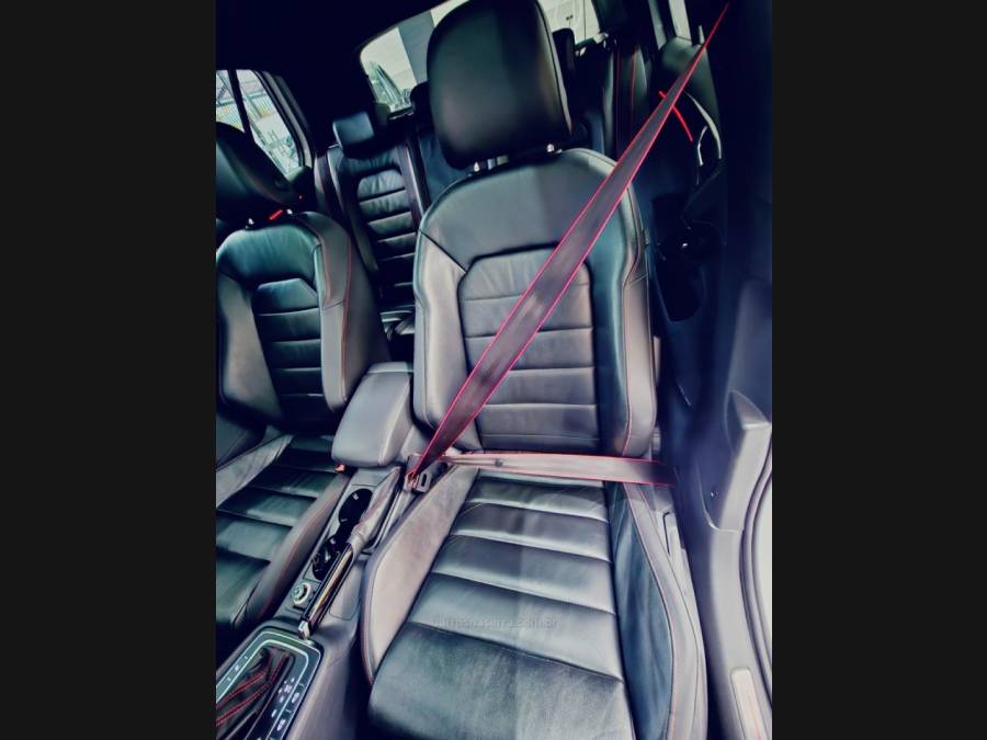 VOLKSWAGEN - GOLF - 2015/2015 - Branca - R$ 155.900,00