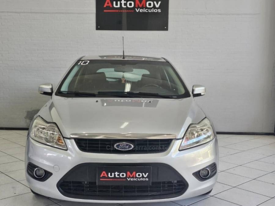 FORD - FOCUS - 2010/2010 - Prata - R$ 40.900,00