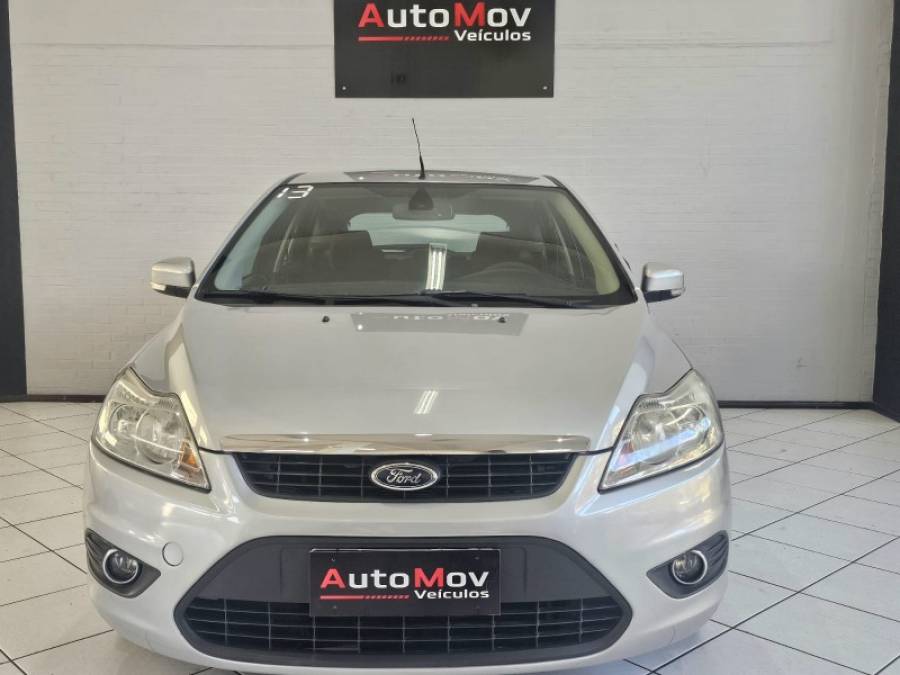 FORD - FOCUS - 2013/2013 - Prata - R$ 42.900,00