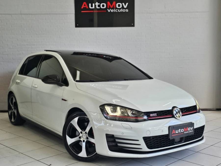 VOLKSWAGEN - GOLF - 2015/2015 - Branca - R$ 155.900,00