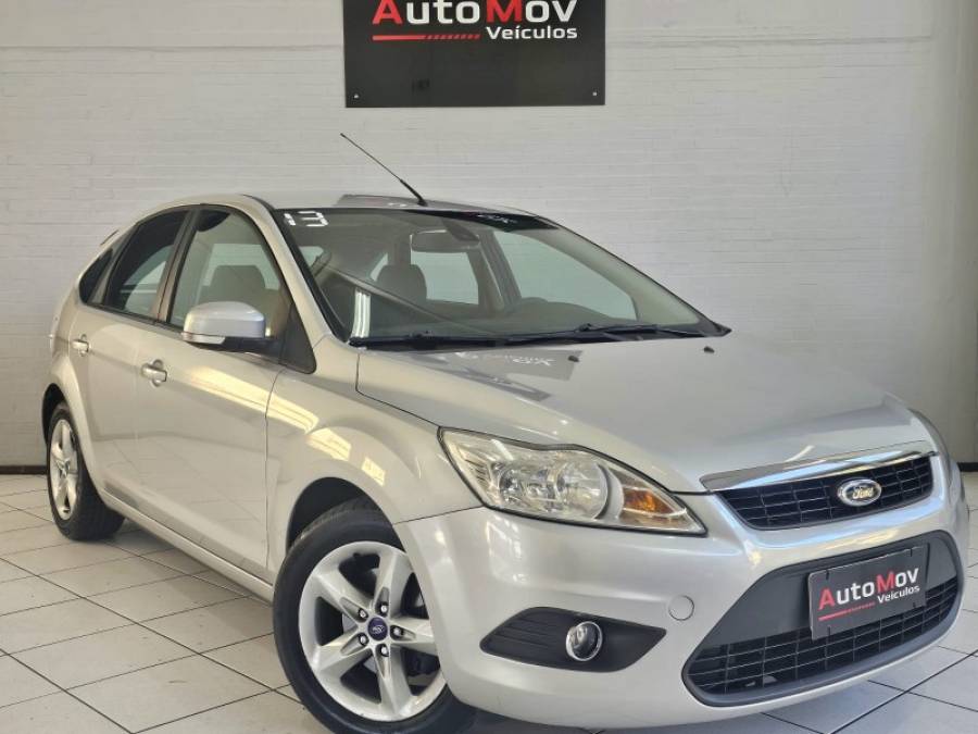 FORD - FOCUS - 2013/2013 - Prata - R$ 42.900,00