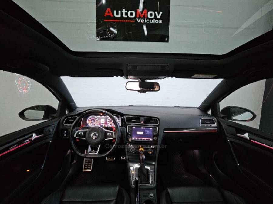 VOLKSWAGEN - GOLF - 2015/2015 - Branca - R$ 155.900,00