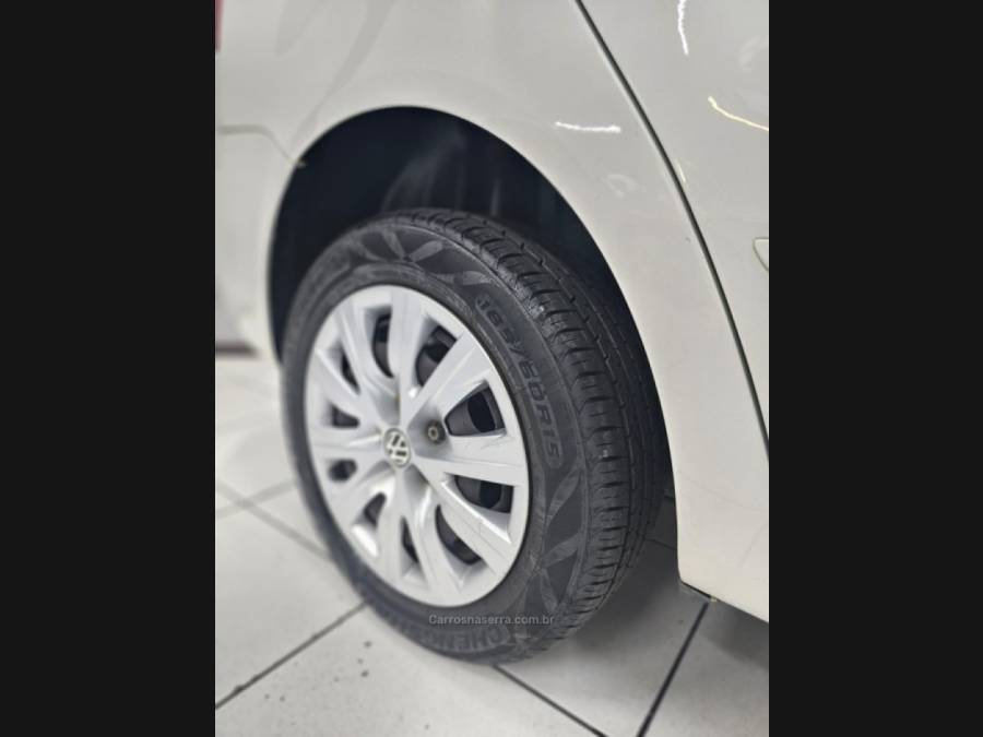 VOLKSWAGEN - SPACEFOX - 2012/2012 - Branca - R$ 43.900,00