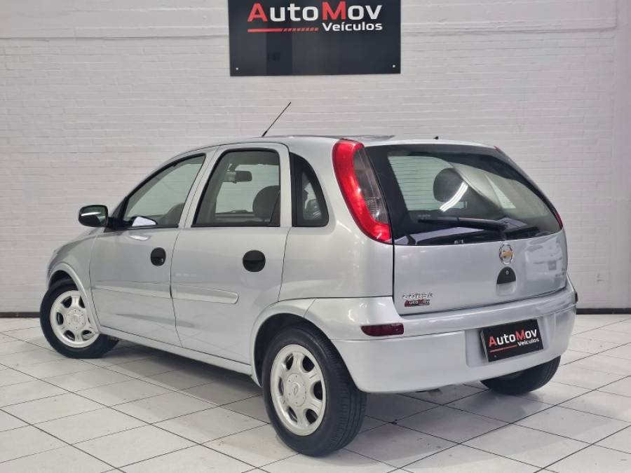 CHEVROLET - CORSA - 2011/2011 - Prata - R$ 33.900,00